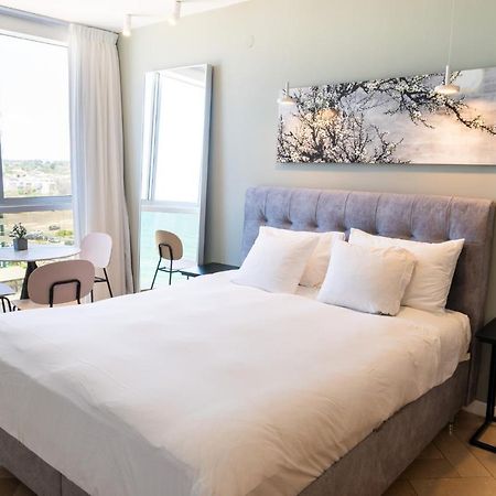 Lex Home In A Luxury Hotel Herzelia Eksteriør billede